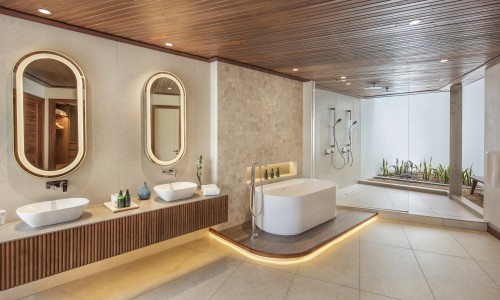 Senior Suite Beachfront